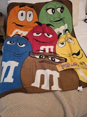 M&M's World Colorful M&M Blanket New 50x60 100% Polyester Fleece Purchased 2013